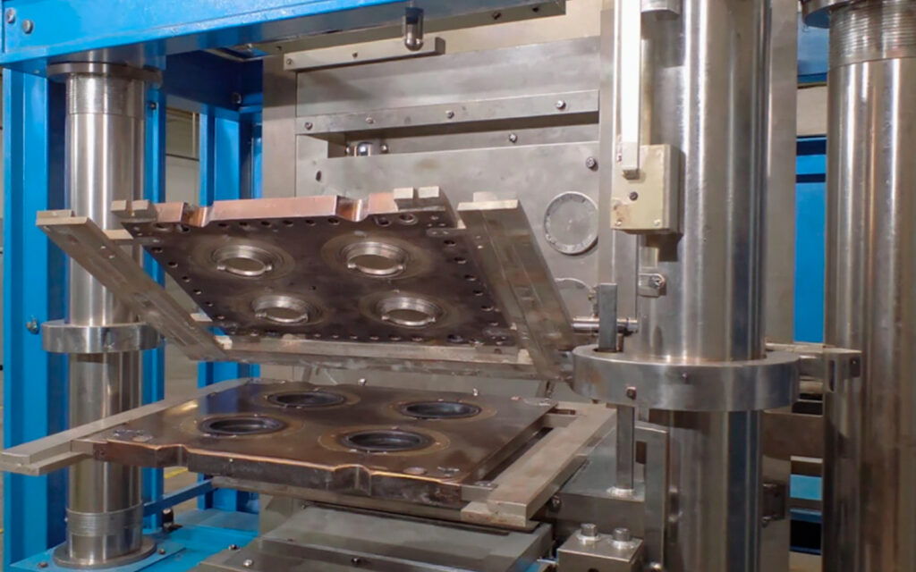 Descubre que es el moldeo por transferencia con Plaremesa.