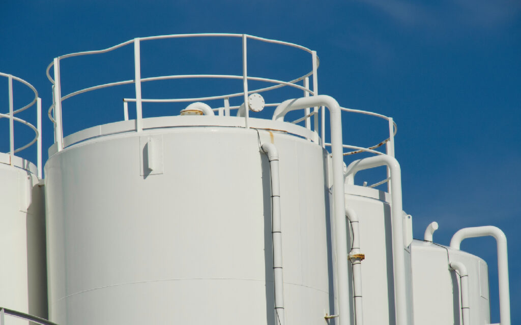 Descubre las partes de un tanque de almacenamiento