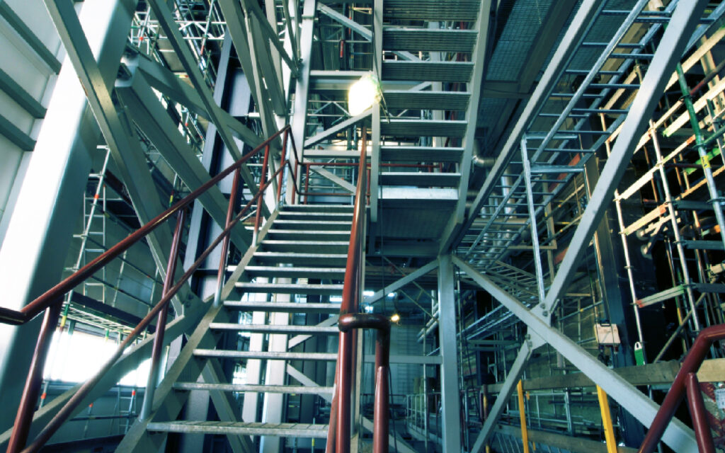 Descubre cuántos tipos de escaleras existen.